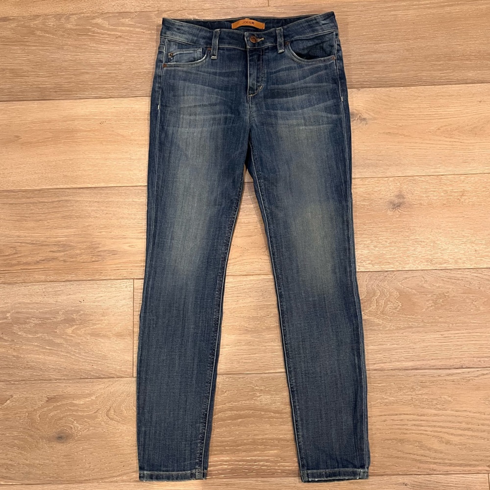 Joe’s mid rise skinny ankle jeans